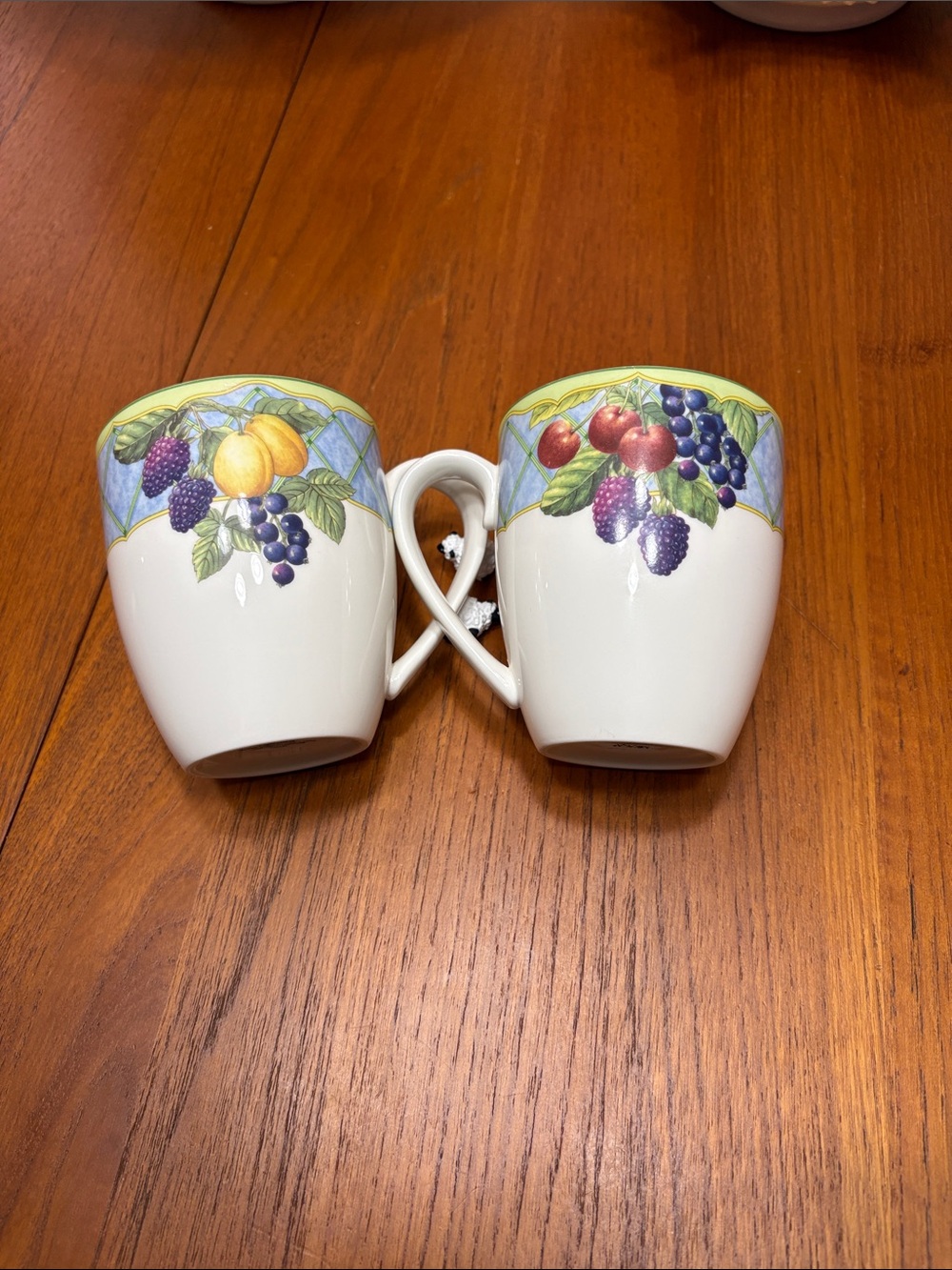 Mikasa Optima Fruit Rapture fine bone china. Set of two